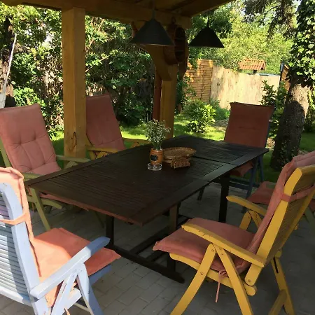 Modern Deluxe * Alsóörs