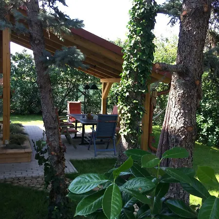 Modern Deluxe * Alsóörs