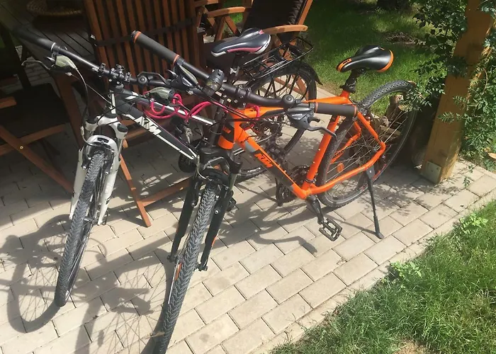 Modern Deluxe * Alsóörs